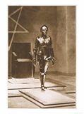 Metropolis 1927 movie - photo of robot Maria walking